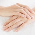 397 3 خلطات تبيض اليدين - وصفات لتفتيح يديكي الولد المصلح